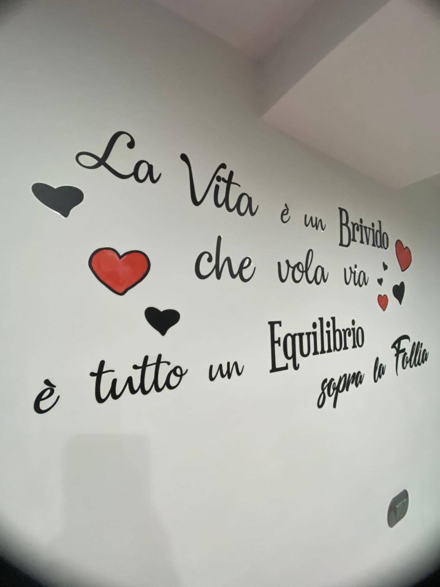 Daly Home Intero Appartamento Mugnano di Napoli Bagian luar foto