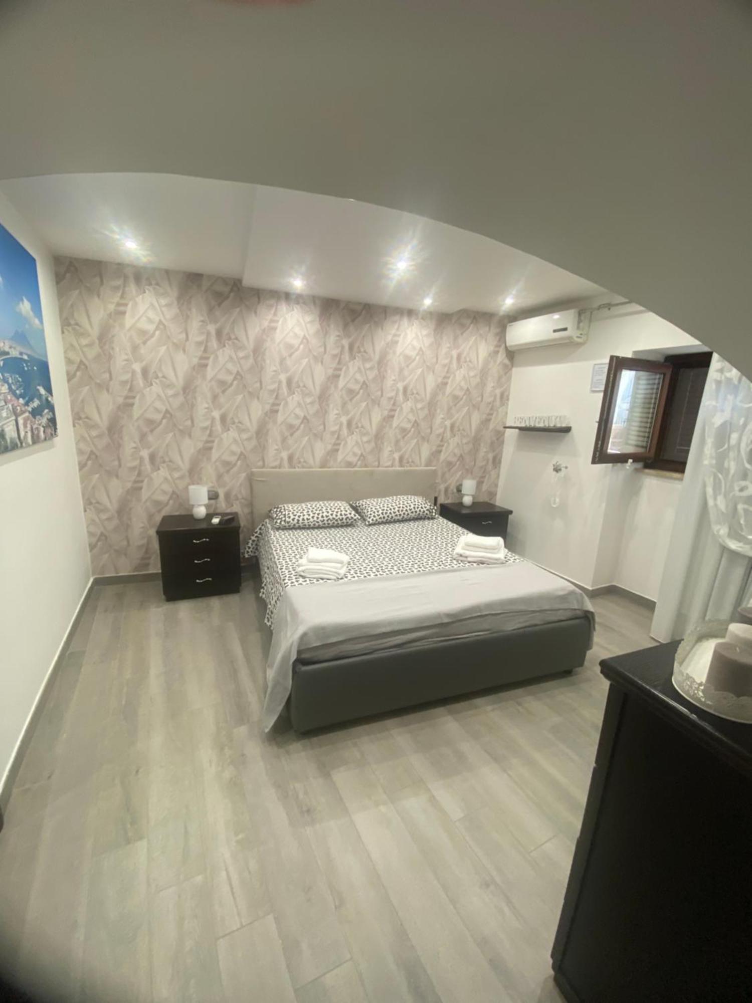 Daly Home Intero Appartamento Mugnano di Napoli Bagian luar foto