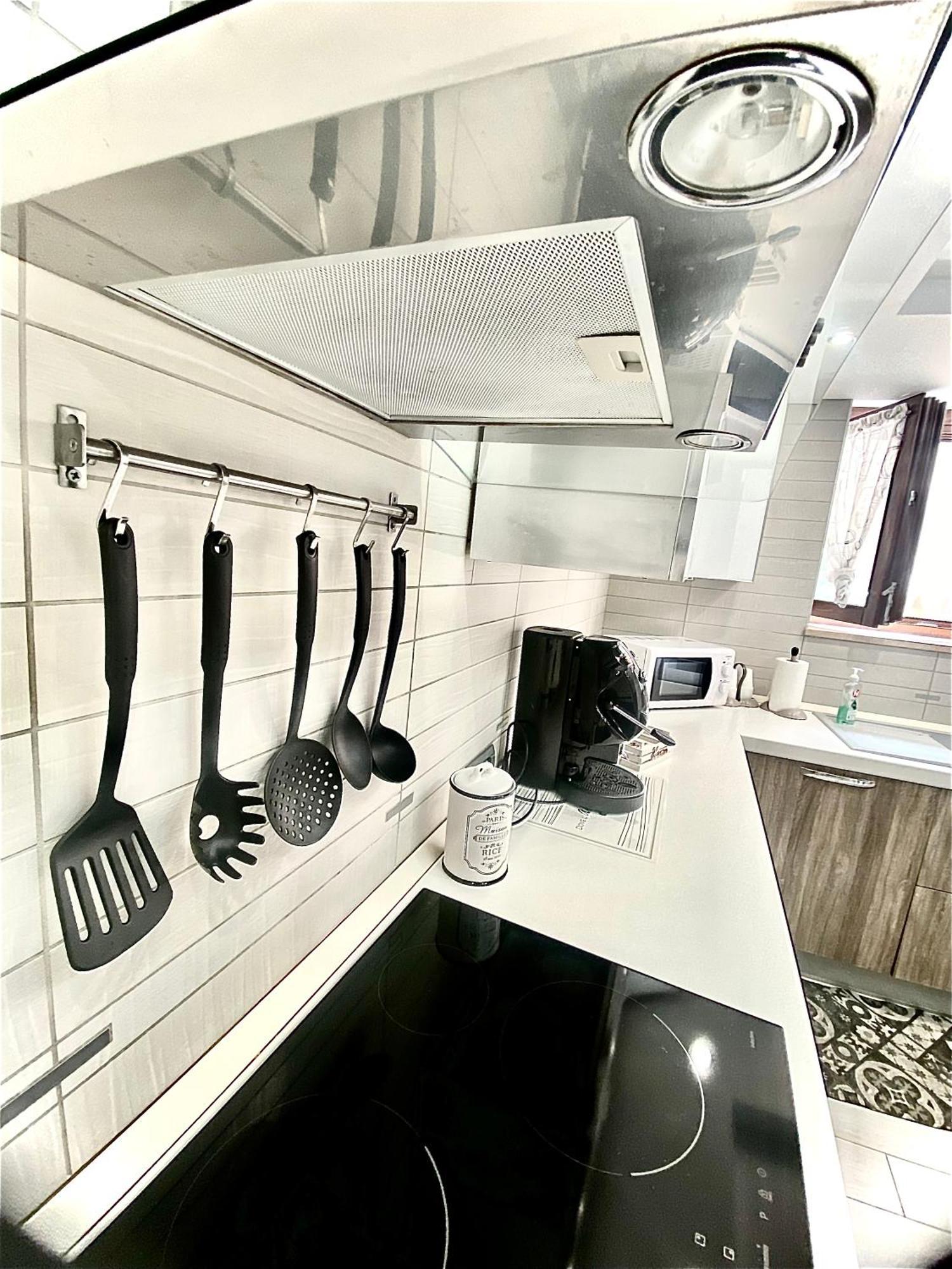 Daly Home Intero Appartamento Mugnano di Napoli Bagian luar foto