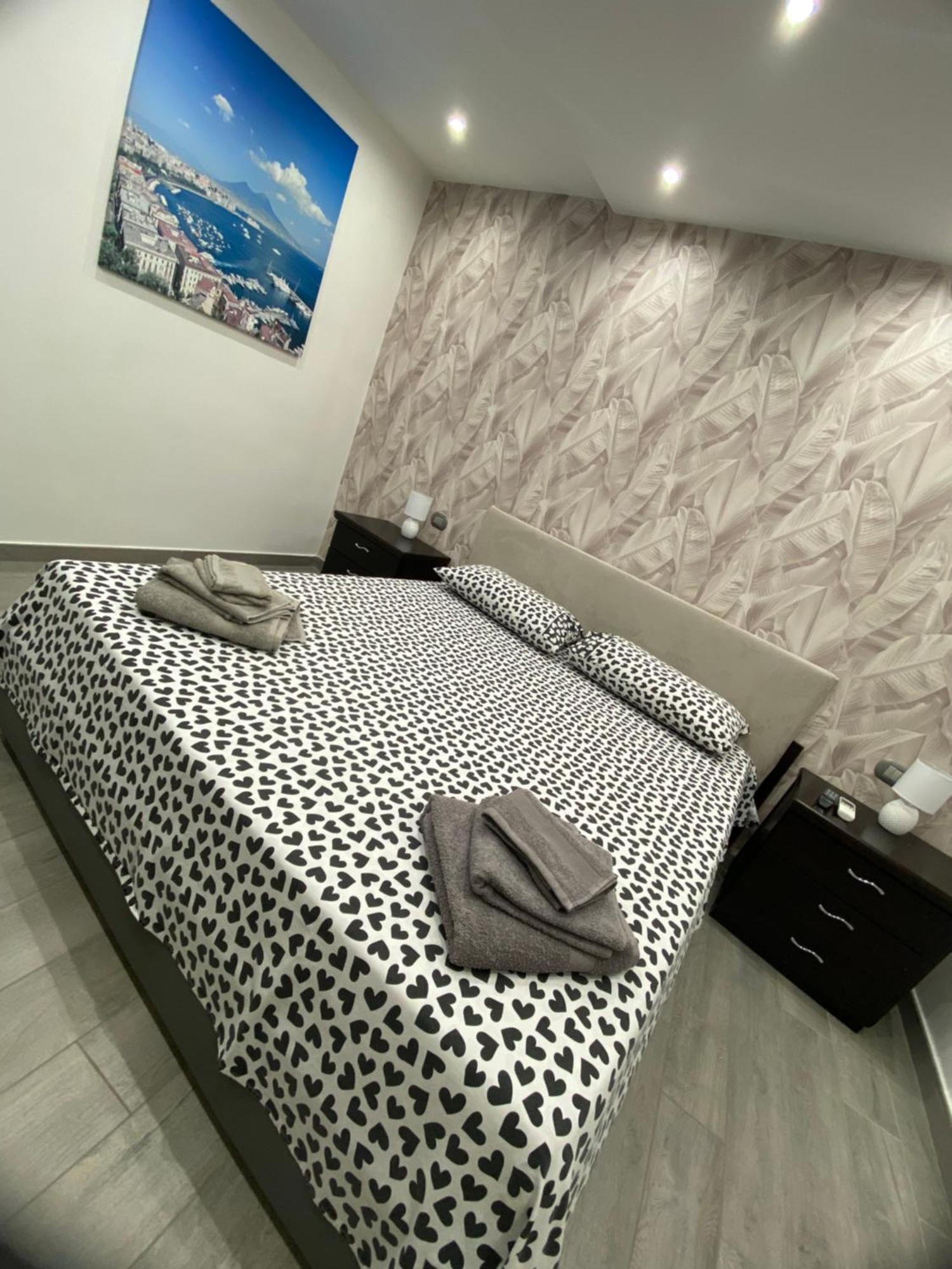 Daly Home Intero Appartamento Mugnano di Napoli Bagian luar foto