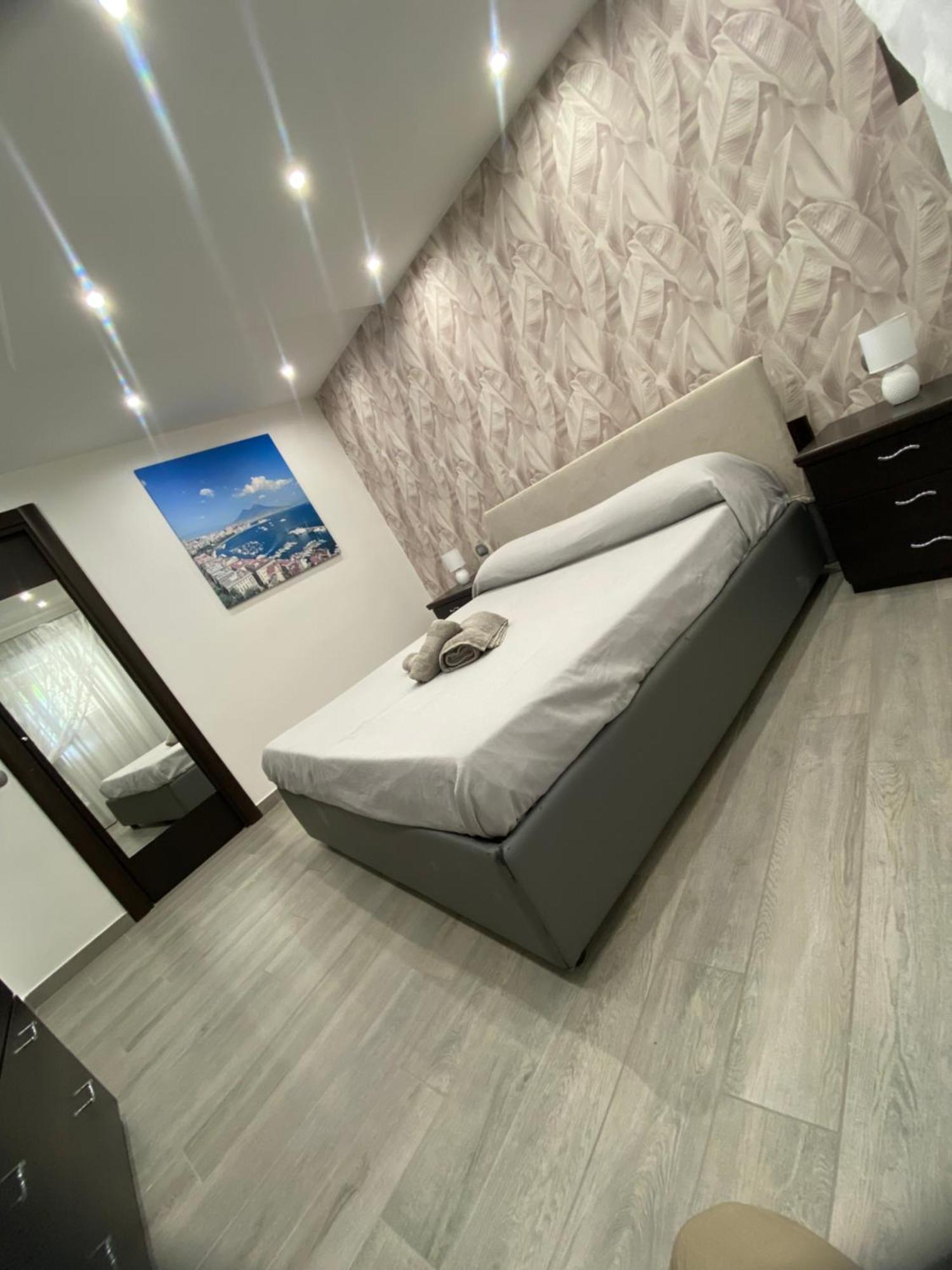 Daly Home Intero Appartamento Mugnano di Napoli Bagian luar foto